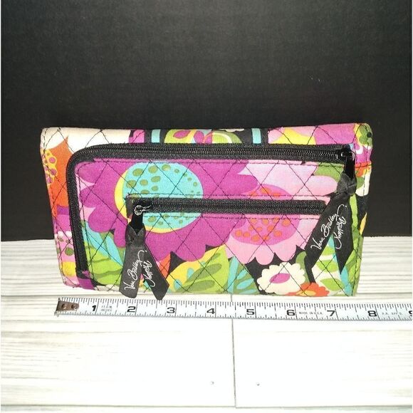 Vera Bradley Euro Wallet Tri-Fold Black with Colorful Flowers Retro Floral - Picture 9 of 9